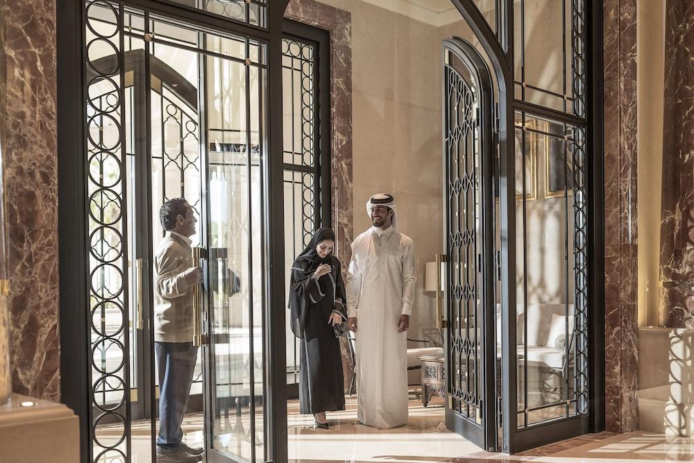 Four Seasons Hotel Доха Экстерьер фото The Four Seasons Hotel in Riyadh