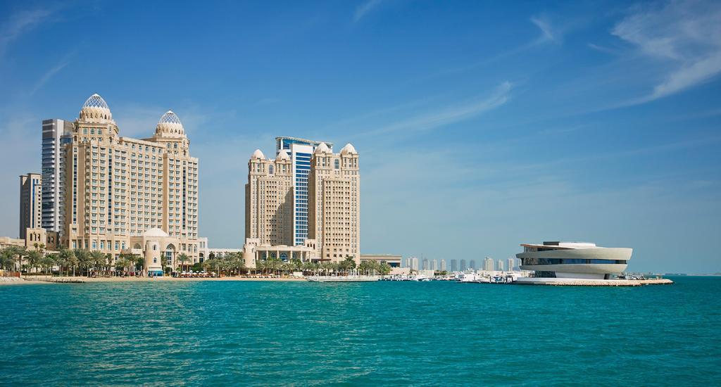 Four Seasons Hotel Доха Экстерьер фото The Pearl